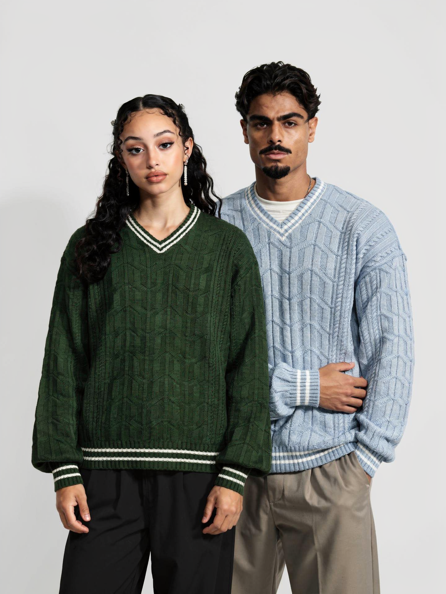 Unisex V Neck Knitted Sweater - Emerald Green
